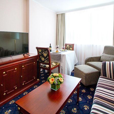 A Hoteli - Hotel Sloboda Σάμπατς Δωμάτιο φωτογραφία