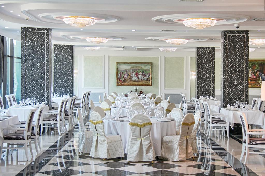 A Hoteli - Hotel Sloboda Σάμπατς Εξωτερικό φωτογραφία